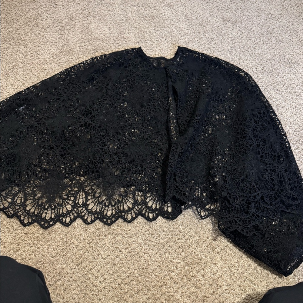 Source Unknown Black Crochet Lace Capelet